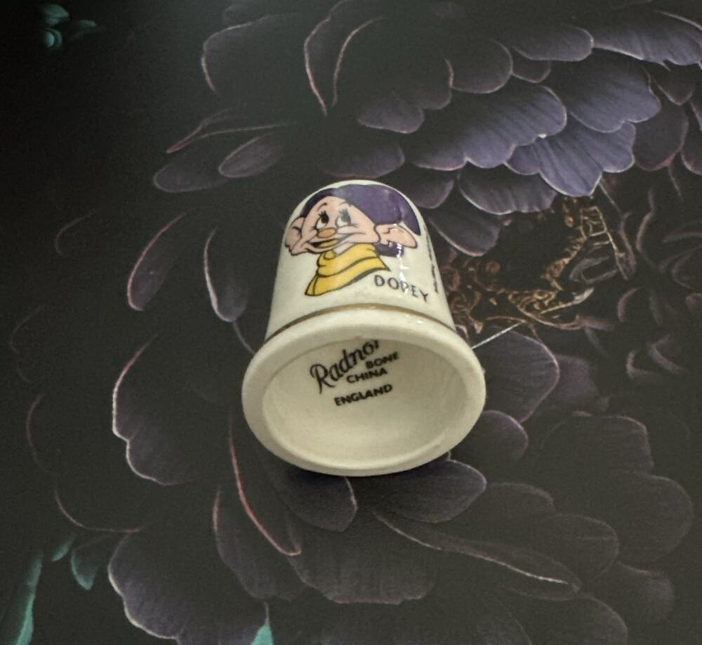 VTG Radnor Bone China England Dopey Snow White & The 7 Dwarfs Sewing Thimble